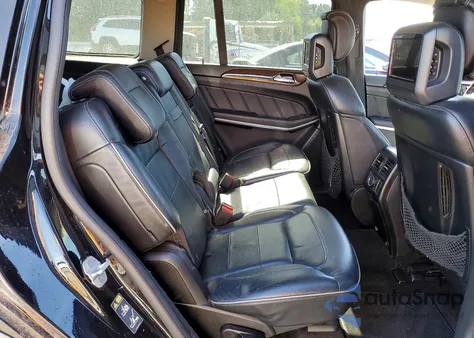 2013 Mercedes-Benz Gl 550 4Matic z USA, uszkodzony, nr VIN 4JGDF7DEXDA183353